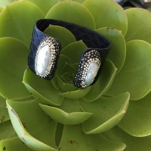 Navy Blue Leather Baroque Pearl Crystal Cuff